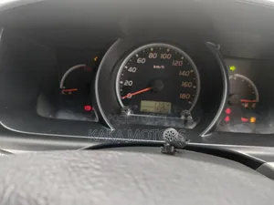 Toyota HiAce 2011 Silver