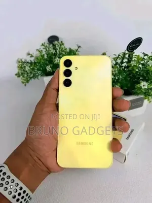New Samsung Galaxy A15 5G 256 GB Yellow