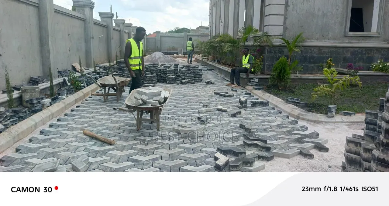 Expert Pavers Installation Services That Make a Statement.