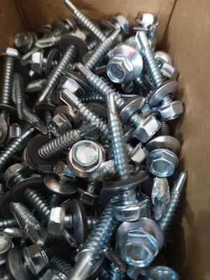 Self Tapping / Self Drilling Screws 1.5inches