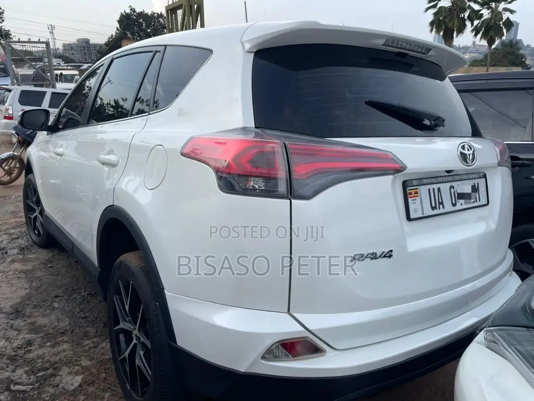 Toyota RAV4 2016 White