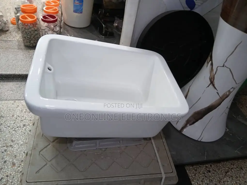 Rectangular Ceramic Basin