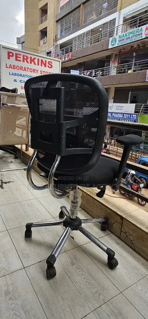 Full Mesh Complete Mid Back Adjustable Chair