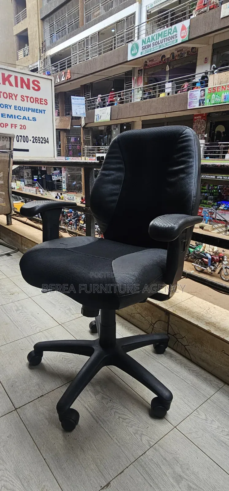 Comfortable Mesh and Leather Mid Back Office Chair