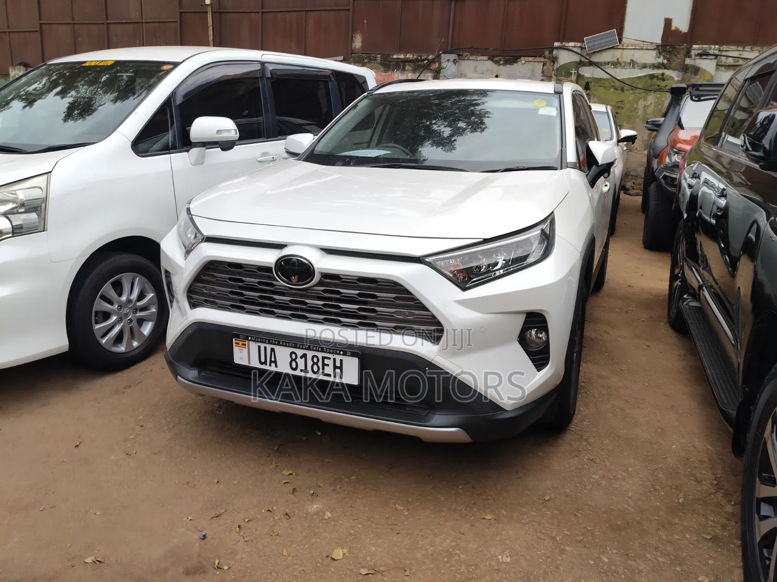 Toyota RAV4 2021 White