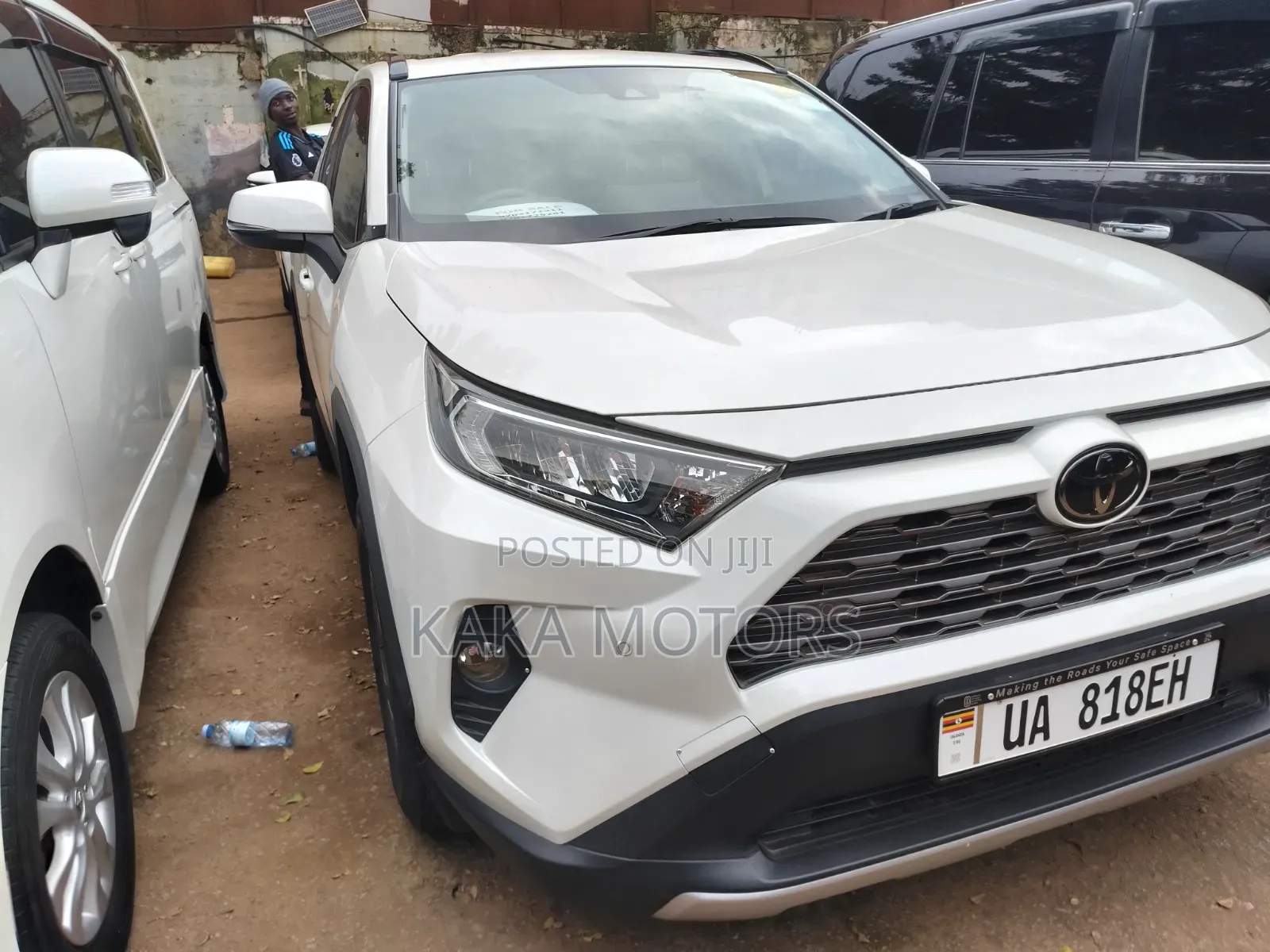 Toyota RAV4 2021 White