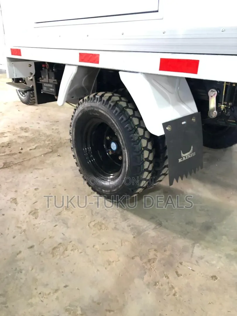 New Tricycle 2026 White