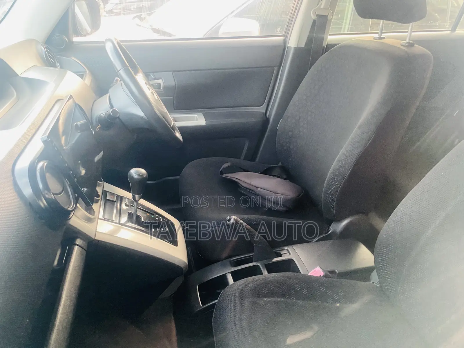 Toyota Corolla Rumion 2010 Black