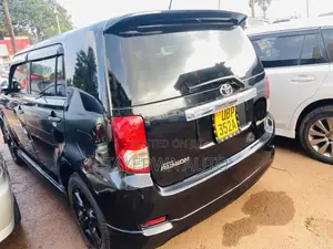 Toyota Corolla Rumion 2010 Black