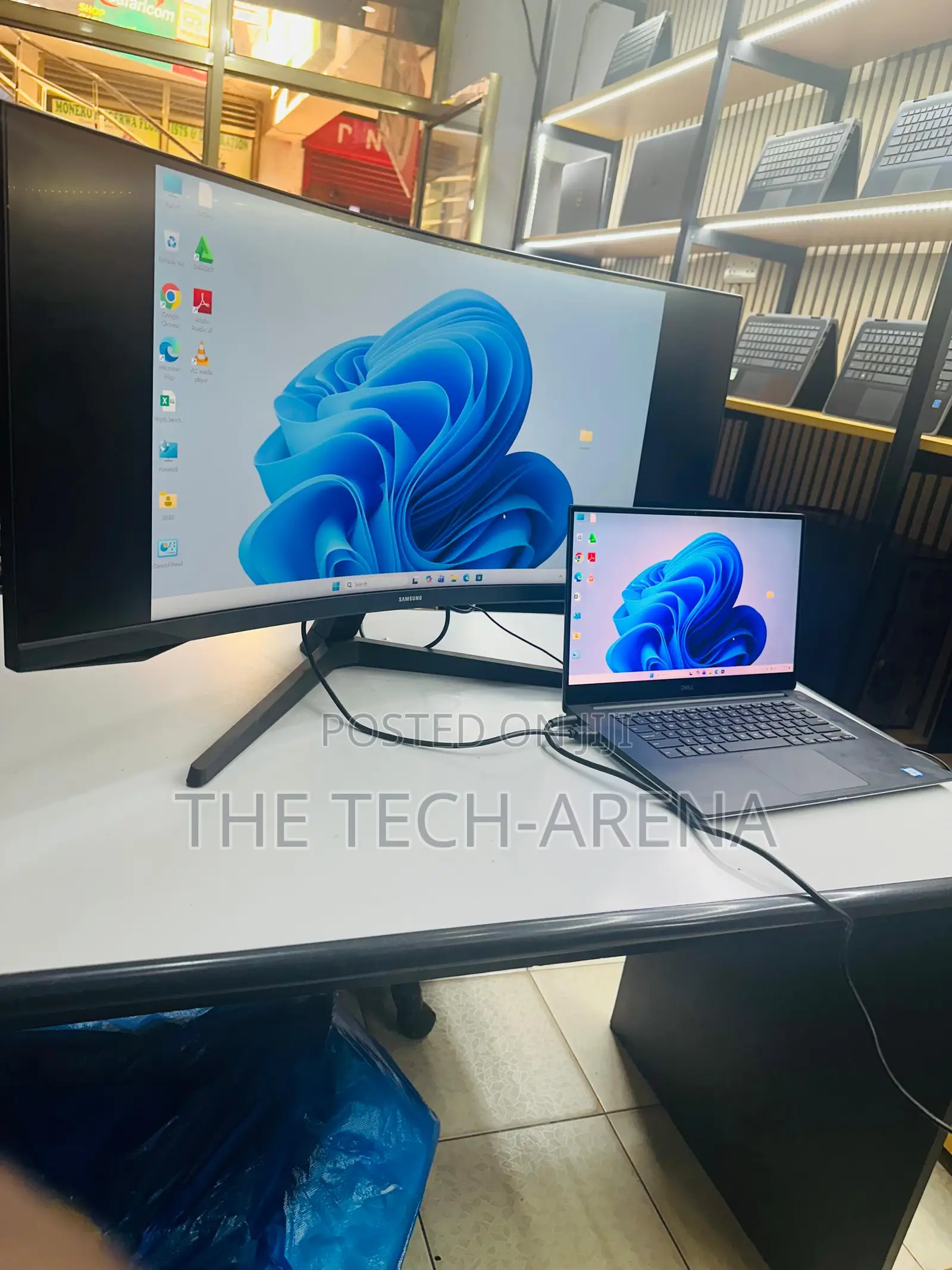 Curved Ultrawide Gaming Monito