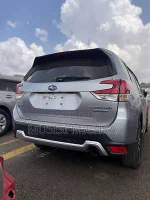 Subaru Forester Premium AWD 2020 Silver