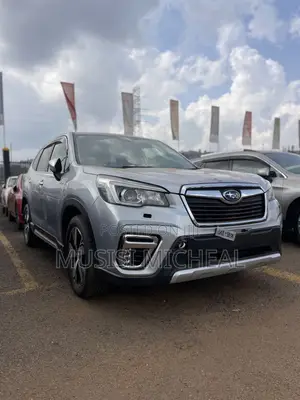 Subaru Forester Premium AWD 2020 Silver