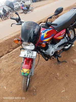 Bajaj Boxer 125 2025 Red
