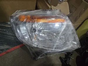 Ford Ranger 2012 - 2014 Headlamp
