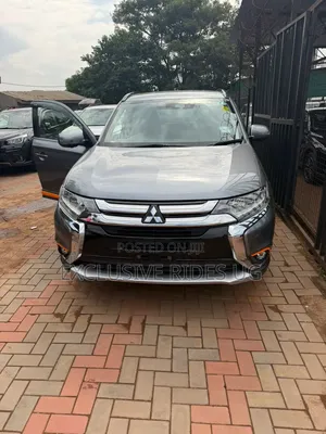 Mitsubishi Outlander 2017 Gray