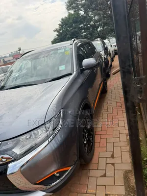 Mitsubishi Outlander 2017 Gray