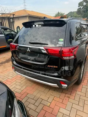 Mitsubishi Outlander 2017 Black