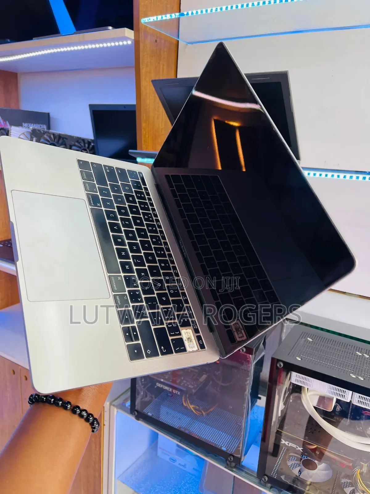 Laptop Apple MacBook Pro 8GB Intel Core i5 SSD 128GB