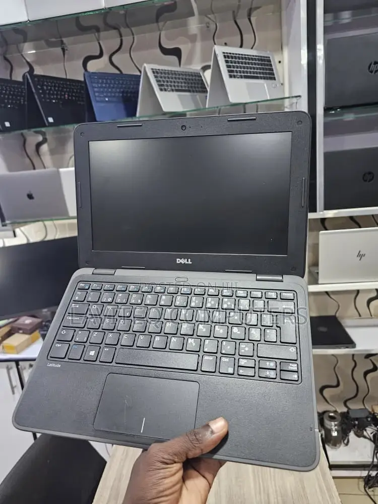 Laptop Dell Latitude 3189 4GB Intel Celeron SSD 128GB