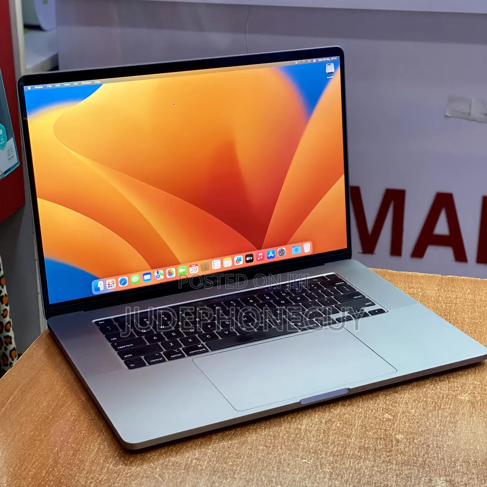 Laptop Apple MacBook Pro 2019 16GB Intel Core i7 SSD 512GB
