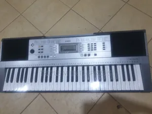 Keyboard Yamaha Psre353