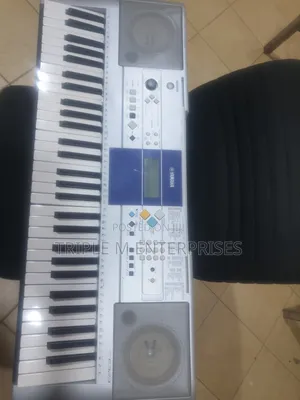 Piano Yamaha Psre323