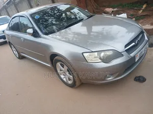 Subaru Legacy 2010 Silver