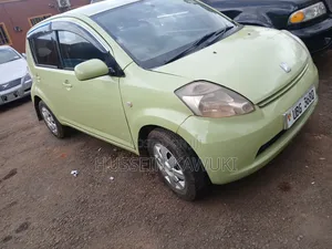 Toyota Passo 2009 Yellow