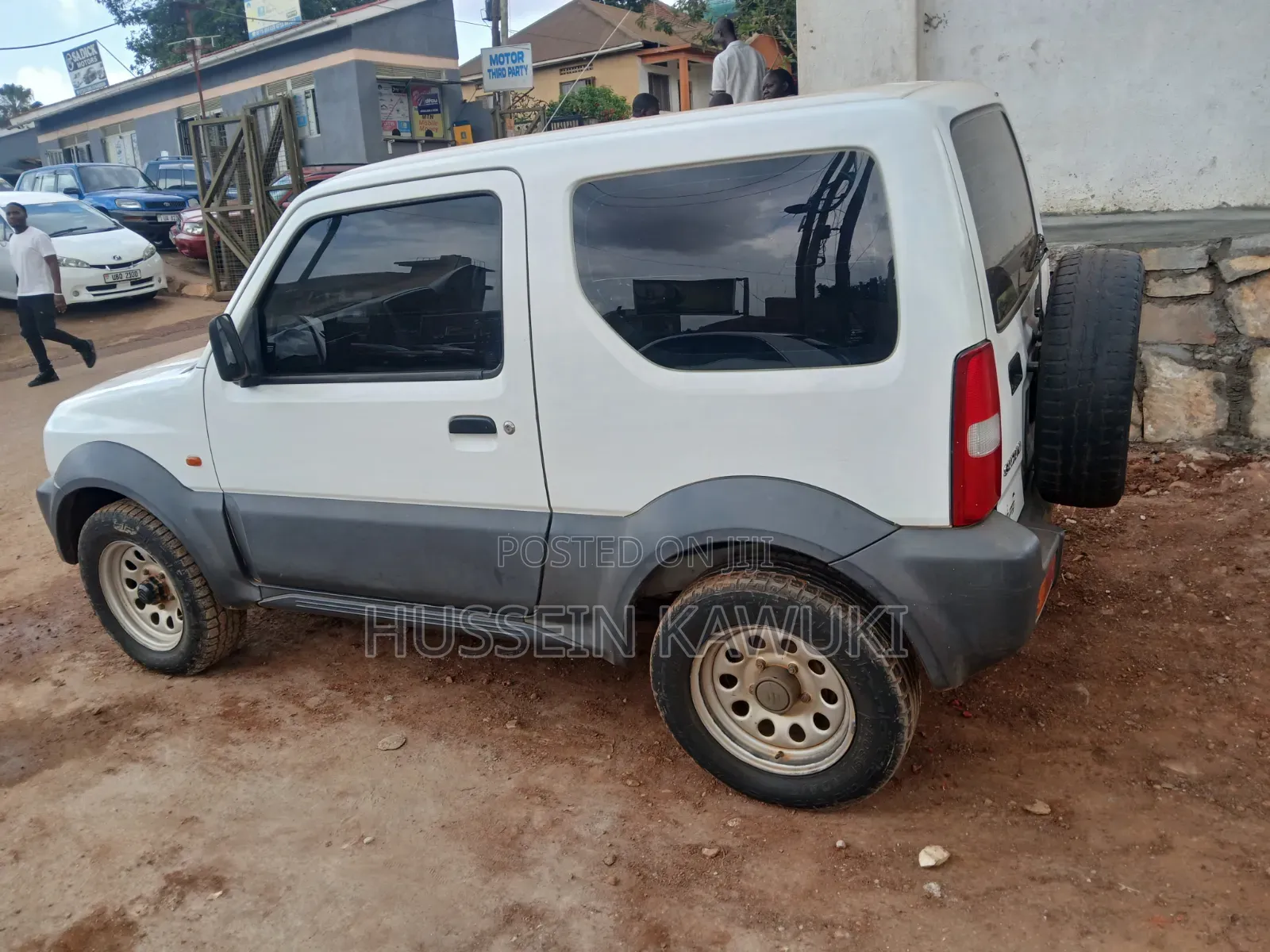 Suzuki Jimny 2000 White