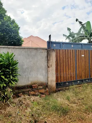 3bdrm House in Central Division for sale