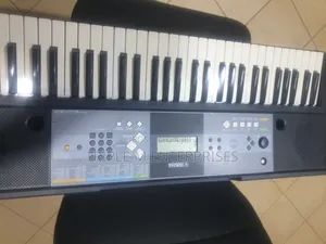 Piano Yamaha Psre233