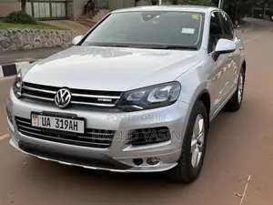 Volkswagen Touareg 2012 Silver