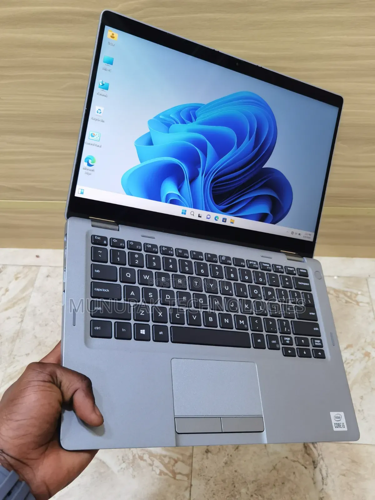 Laptop Dell Latitude 5310 8GB Intel Core i7 SSD 512GB