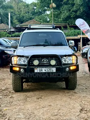 Toyota Land Cruiser Prado 2000 Silver