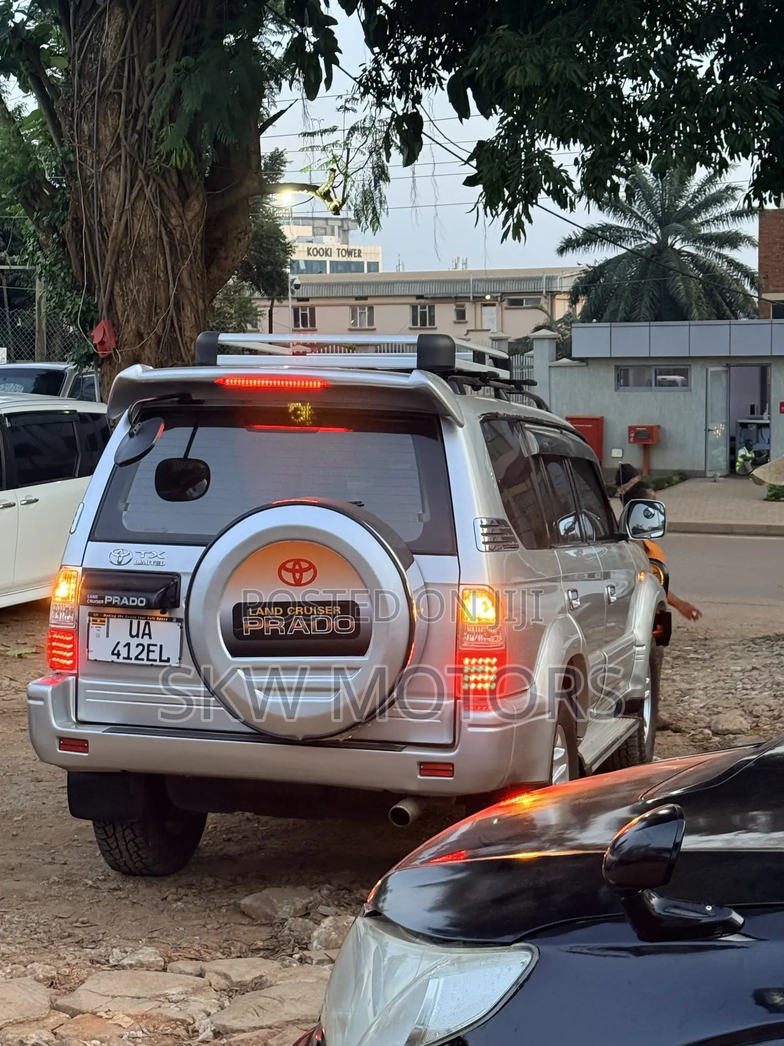 Toyota Land Cruiser Prado 2000 Silver