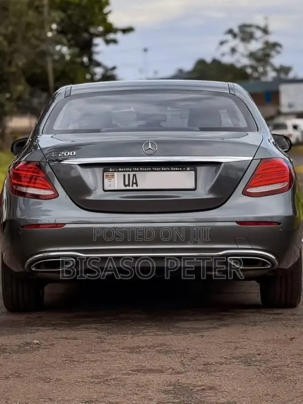 Mercedes-Benz E200 2017 Gray