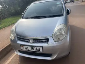 Toyota Passo 2010 Silver