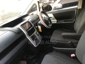 Toyota Noah 2012 White