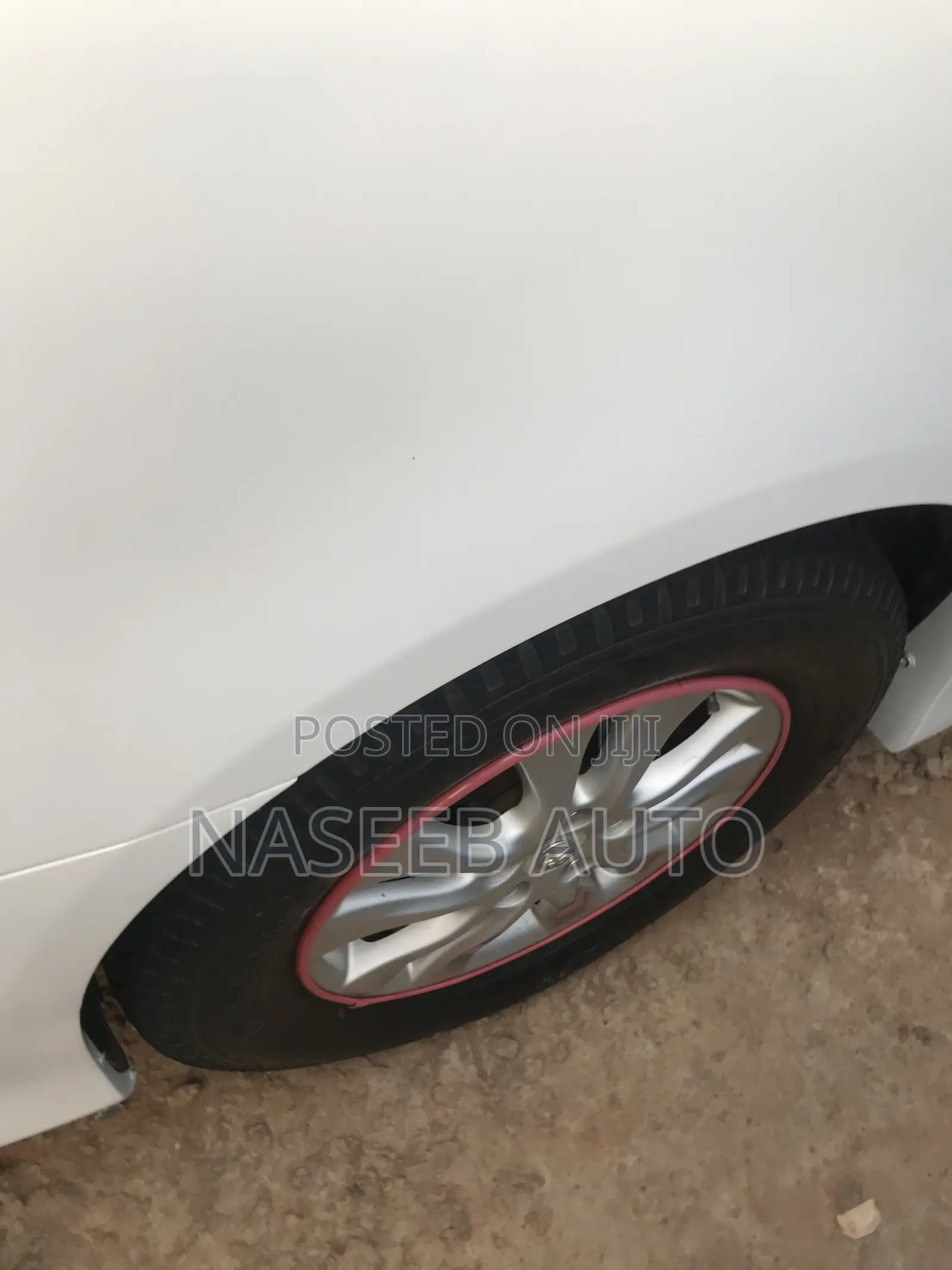 Toyota Noah 2012 White