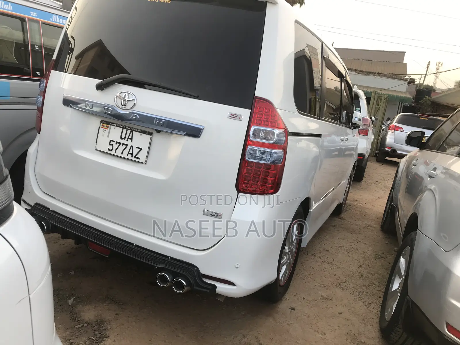 Toyota Noah 2012 White