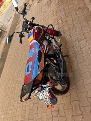 TVS HLX 125 2022 Red
