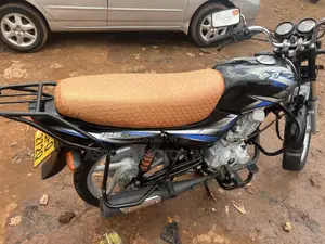 Bajaj CT 125X 2022 Red