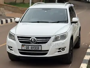 Volkswagen Tiguan 2010 White