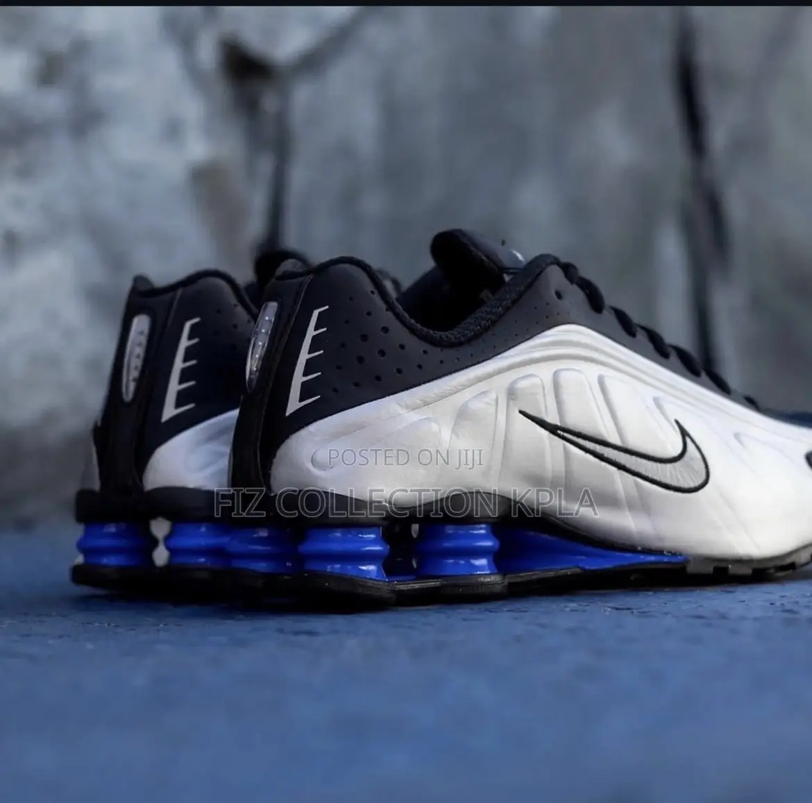 Nike Shox R4 Black Racer Blue