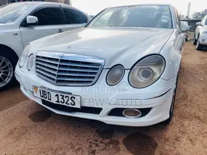 Mercedes-Benz E300 2004 White