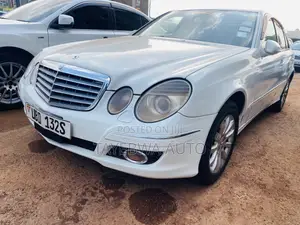 Mercedes-Benz E300 2004 White