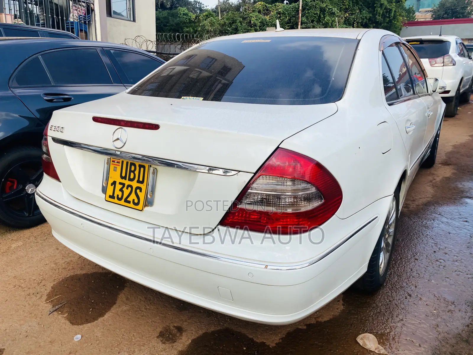 Mercedes-Benz E300 2004 White