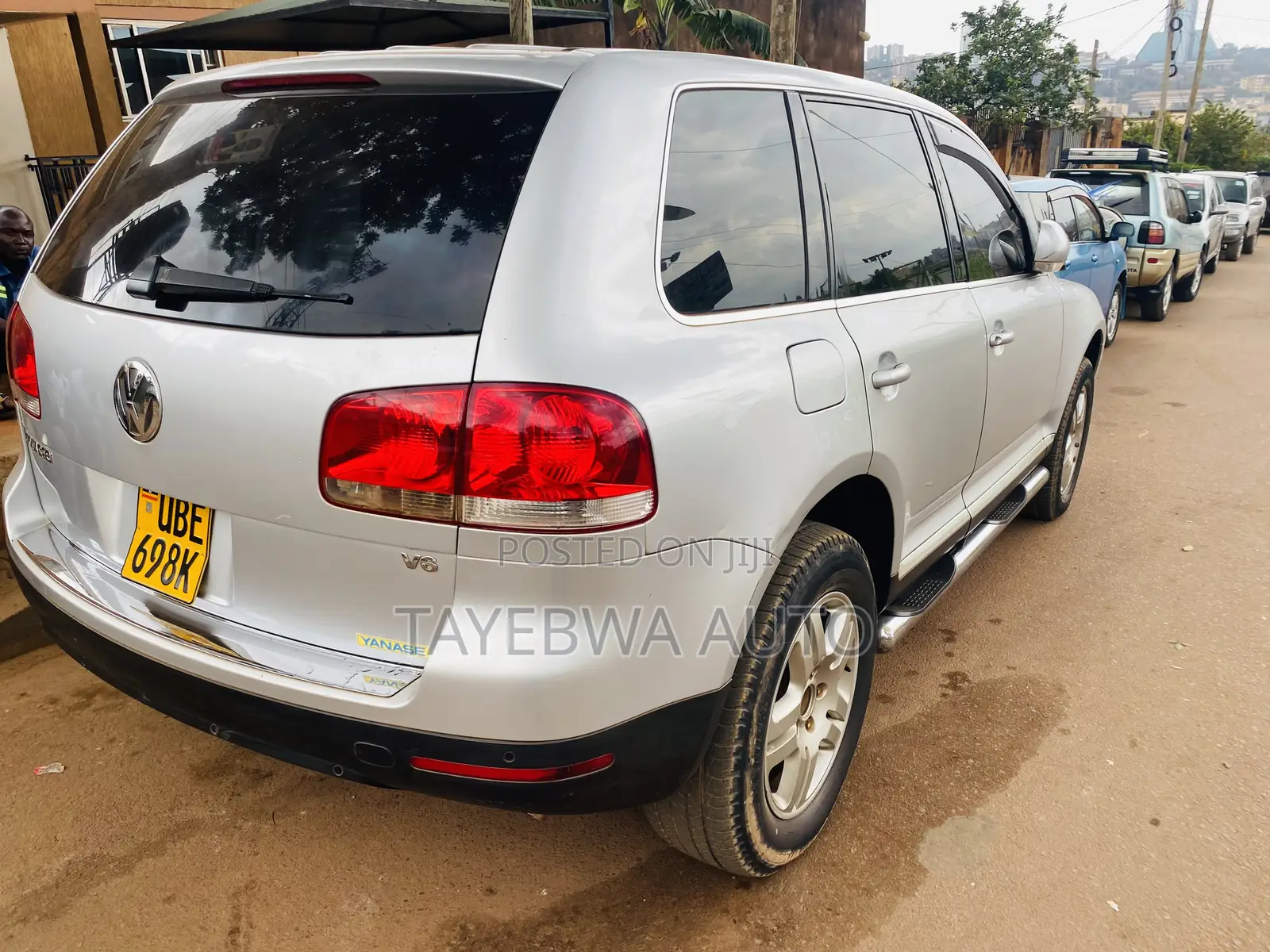 Volkswagen Touareg 2012 Silver