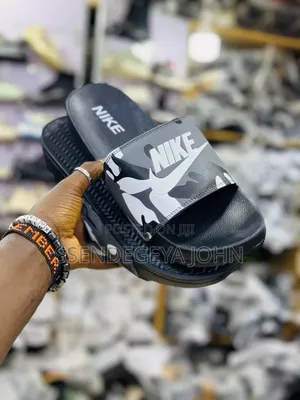 Nike Benassi Jdi Camo Slides