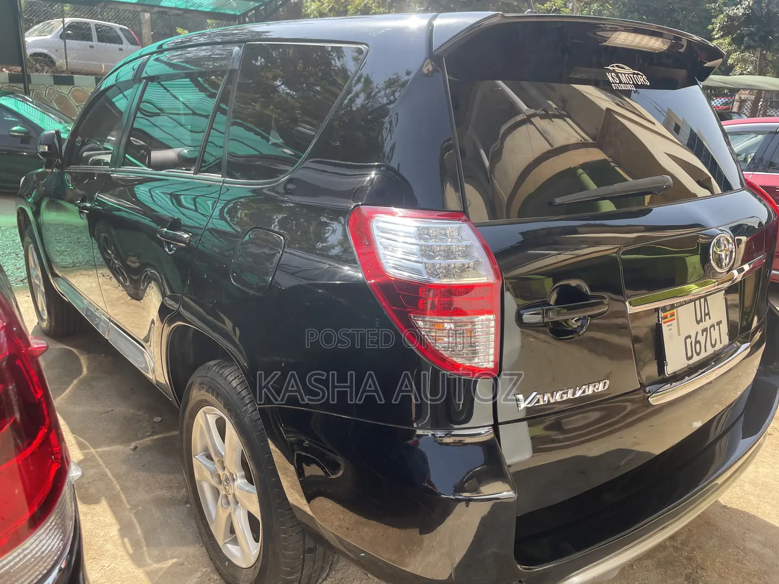 Toyota Vanguard 2012 Black
